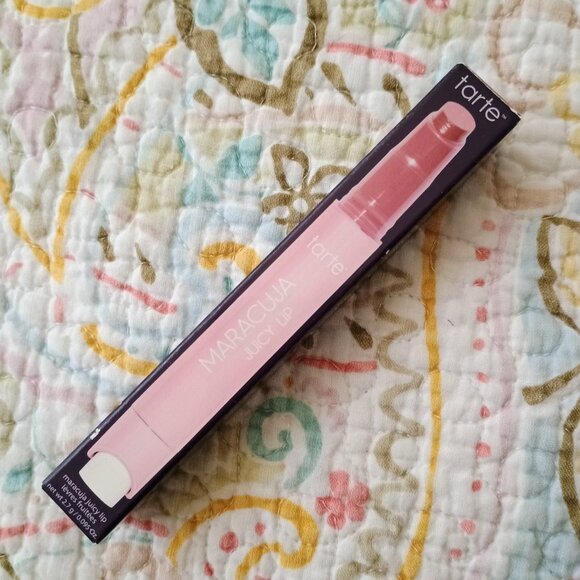 BNIB tarte Maracuja Juicy Lip Tinted Balm Glass HIBISCUS - Picture 2 of 4